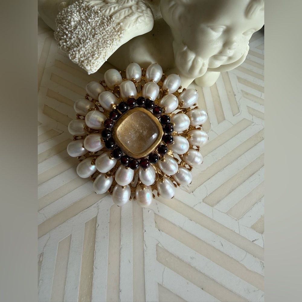 GOOSSENS Perle Baroque Floral Brooch $1,265 NEW ! Excellent 🎁